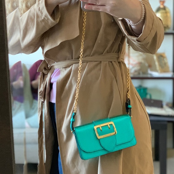 Perfect Graduation gift Burberry mini ! - Picture 6 of 6